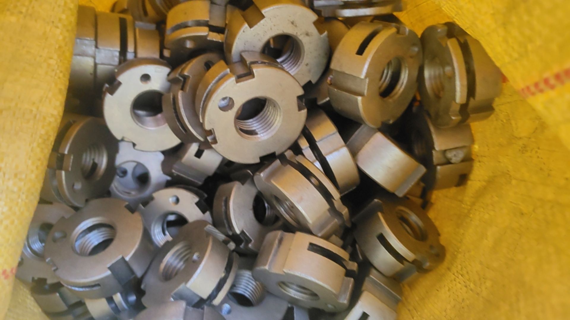 Non-standard Fastener 04 thumbnail